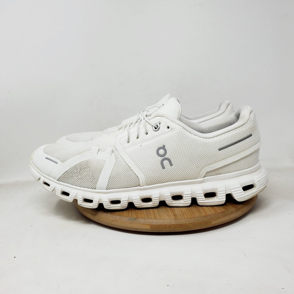 On Cloud 6 Running Shoes Mens 10.5 White Gym Training Comfort Sneaker
